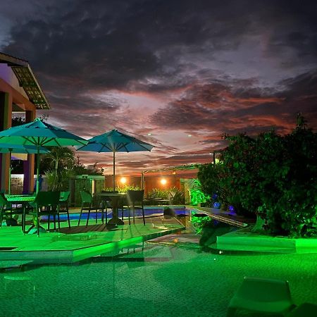 Pousada Flamboyant Village - Praia Das Fontes - 50Mt Da Gruta Mae D'Agua (Adults Only) Beberibe Zewnętrze zdjęcie