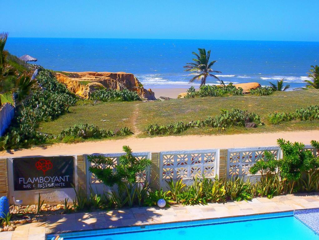 Pousada Flamboyant Village - Praia Das Fontes - 50Mt Da Gruta Mae D'Agua (Adults Only) Beberibe Zewnętrze zdjęcie